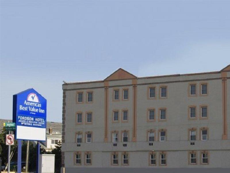 Americas Best Value Inn Dearborn Exterior foto